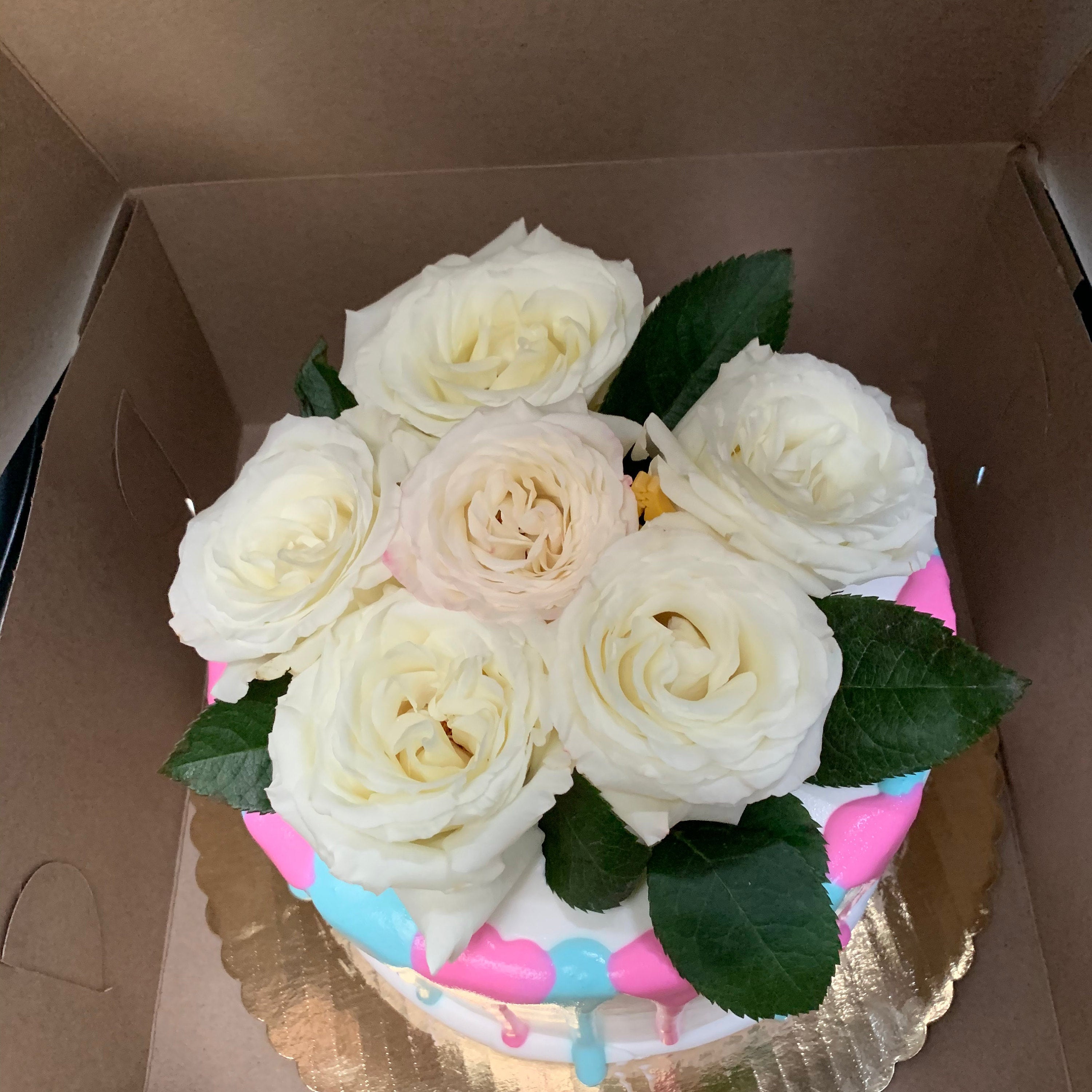 Gender Reveal Cake with Surprise Box Kit